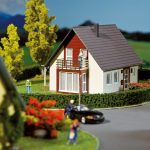 130318 Faller Einfamilienhaus, weinrot