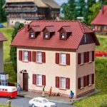 232328 Faller Zweistöckiges Wohnhaus mit Fe