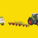 12233 Kibri H0 FENDT Traktor mit Anbaugeräten