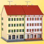 36843 Kibri Z Mehrstöckiges Wohnhaus mit Ladengeschäft,2 Stück