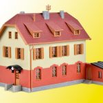37114 Kibri N Gasthaus zur Eisenbahn mit Biergarten