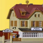 37114 Kibri N Gasthaus zur Eisenbahn mit Biergarten - Afbeelding 3
