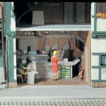 43736 Vollmer H0 Gasthof mit Metzgerei, Inneneinrichtung undLED-Beleuchtung, Funktionsbausatz - Afbeelding 2