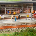 222111 Faller Moderner Bahnsteig mit Zubehö