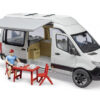 2672 Bruder MB Sprinter Camper mit Fahrer