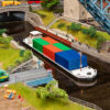 131013 Faller Flussfrachter mit Containern