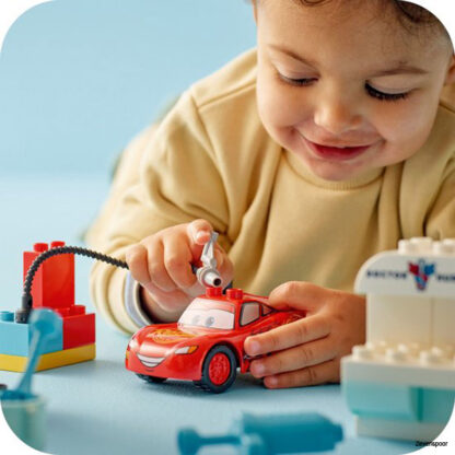 10456 LEGO® Cars McQueens Bezoek aan Docs Garage - Afbeelding 2